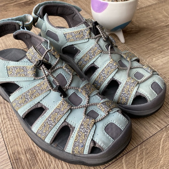 L. L. Bean Athletic/Hiking Sandal - Picture 3 of 10